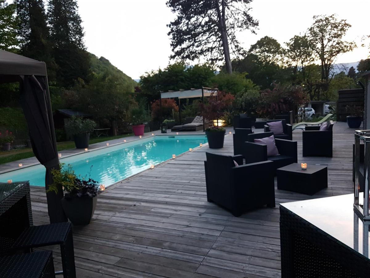Le Chateau Des Arenes Gieres Bagian luar foto